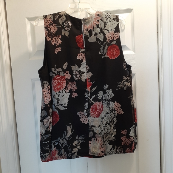 Ladies sleeveless Blouse XL.. One Fashion by Vero Moda - Picture 5 of 5